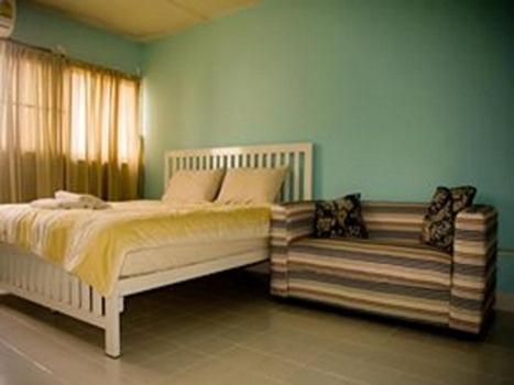 DMK Don Mueang Airport Guest House, Thung Si Kan, Thailand