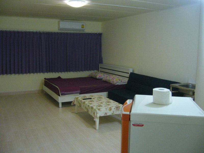 DMK Don Mueang Airport Guest House, Thung Si Kan, Thailand