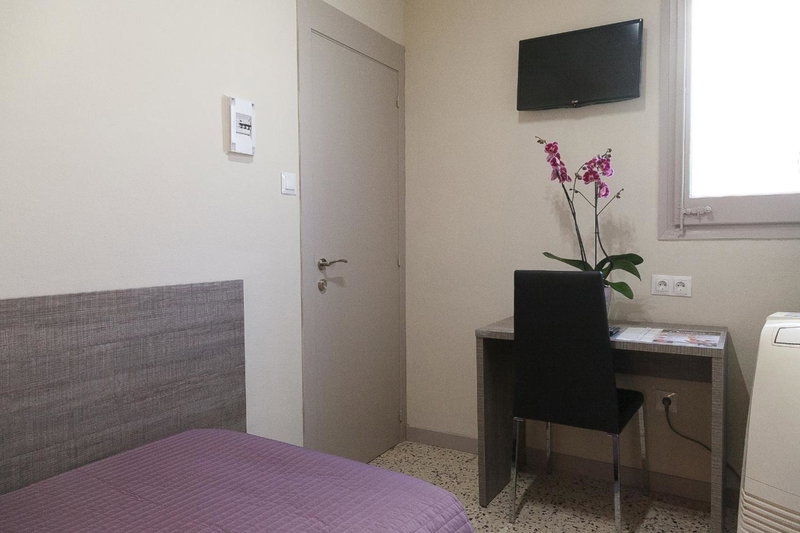 Hostal Fonda Montserrat, Cambrils, Spain