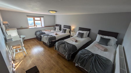 Vale Farm Cottages, Brecon, United Kingdom