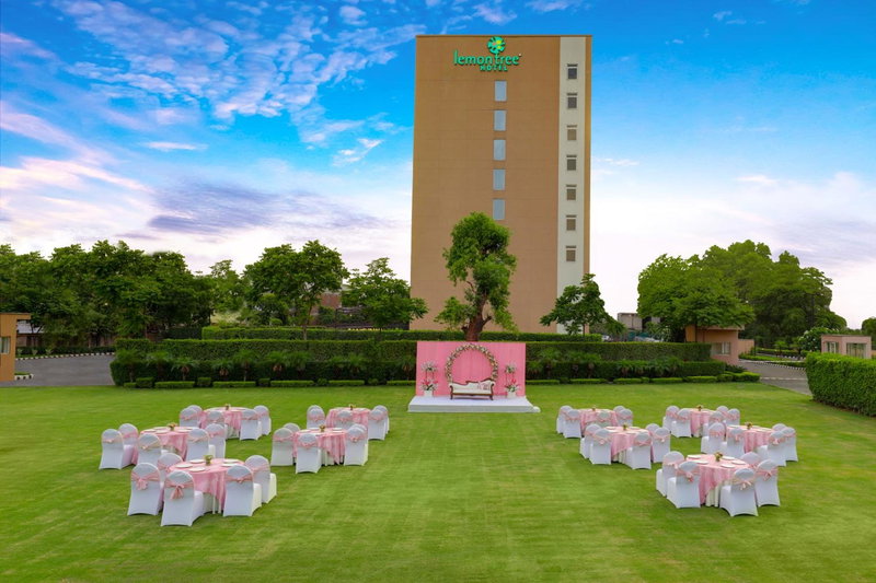 Lemon Tree Hotel, Sector 68, Sohna Road, Gurugram, Gurgaon, India