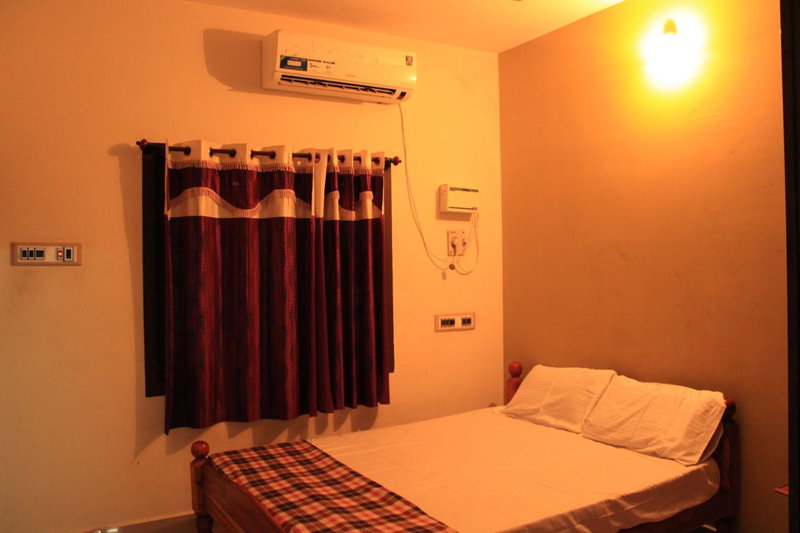 Thirumalai Home Stay - Group & Family Stay Room VL Swami Malai Temple, Kumbakonam, India