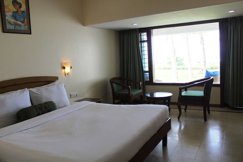 Longuinhos Beach Resort, Colva, India