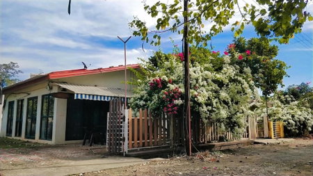 Chalet Ahaz, the place of privacy with outside sitting, Karjat, India