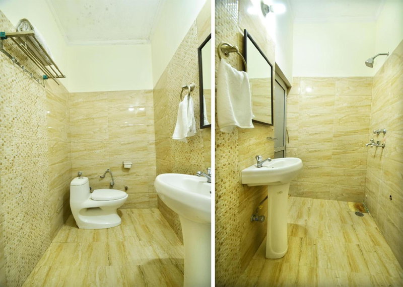 Rebirth Hotel, Chandīgarh, India