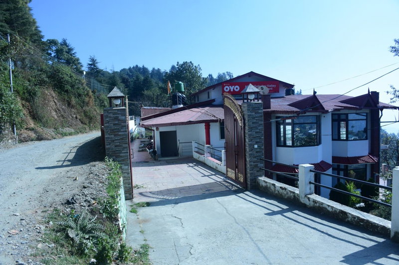 Hotel Goludev Valley View, Nainital, India