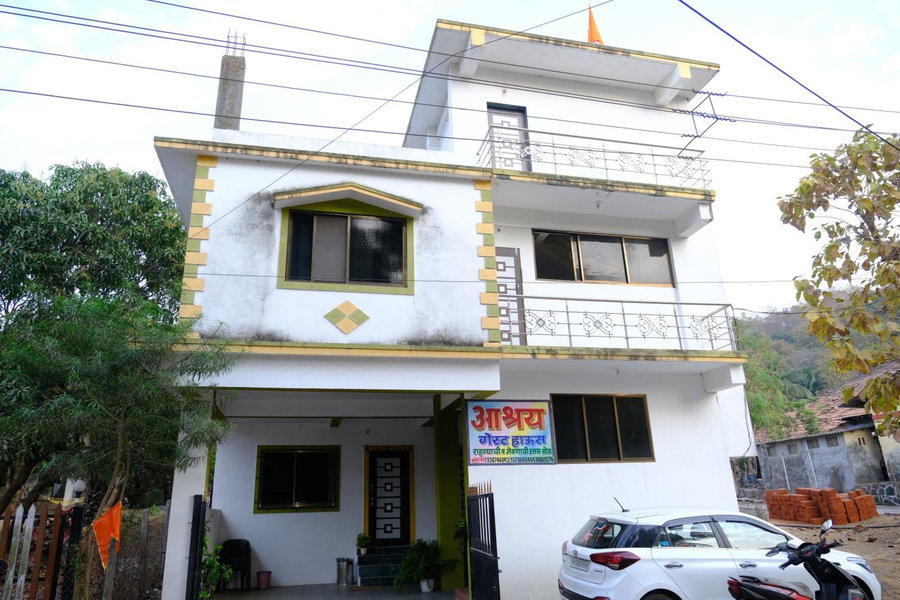 Aashray Guestroom, Murud, India