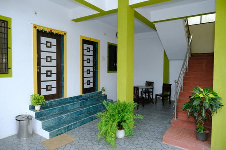 Aashray Guestroom, Murud, India