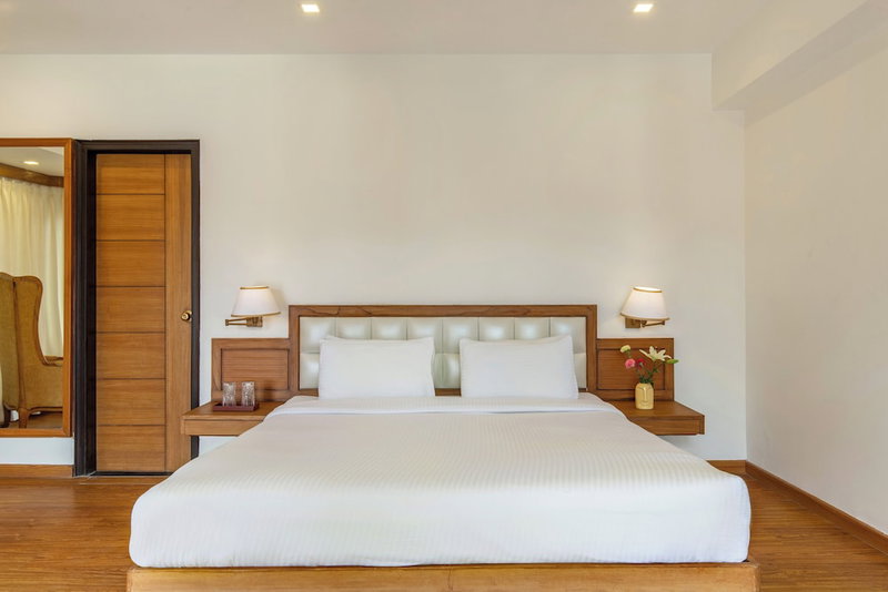 Country Inn Premier Pacific Mall Road Mussoorie, Dehradun, India