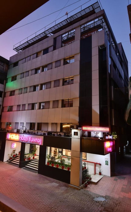 Click Hotel Yuvraj, Surat, India