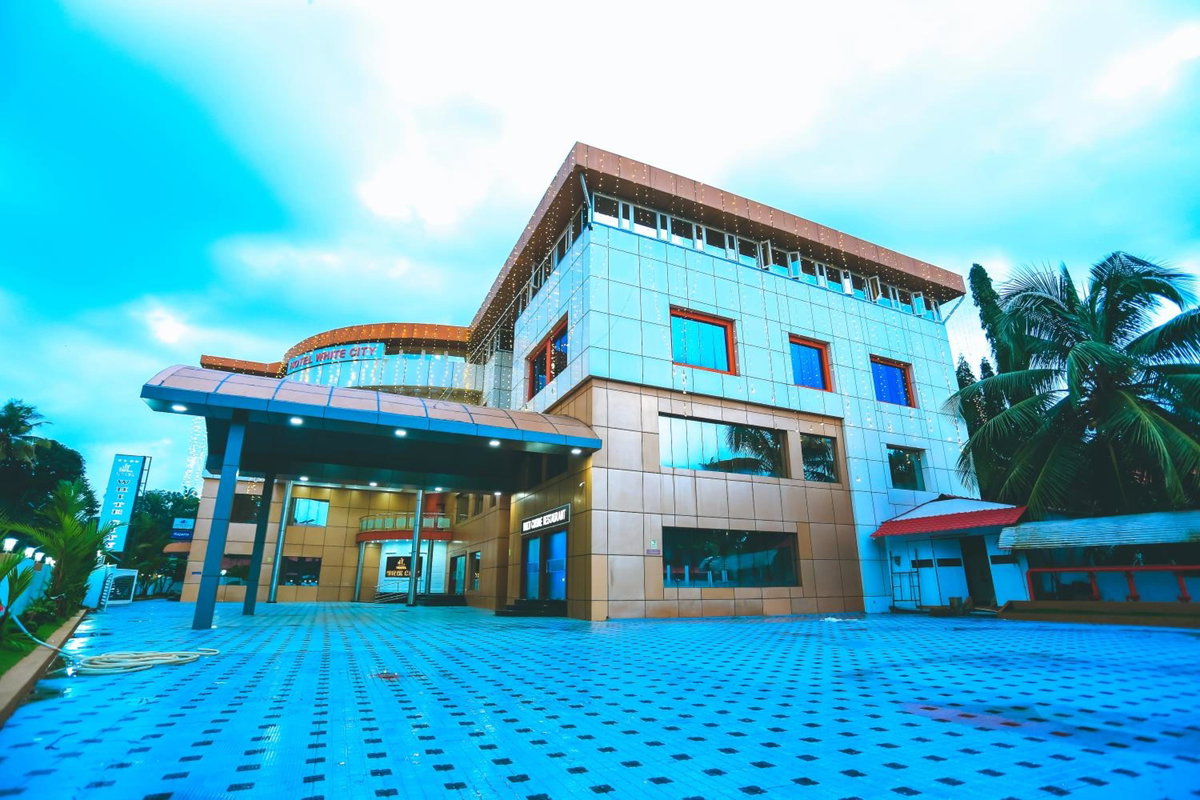 Hotel · Hotel White City, North Paravur