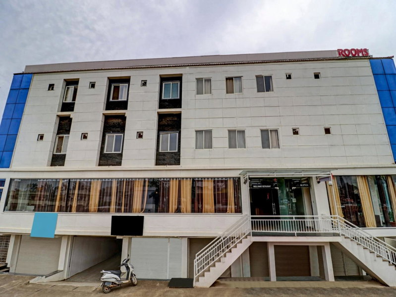 Treebo Benaka Residency, 10 Mins To Mahatma Gandhi Park, Chikmagalūr, India