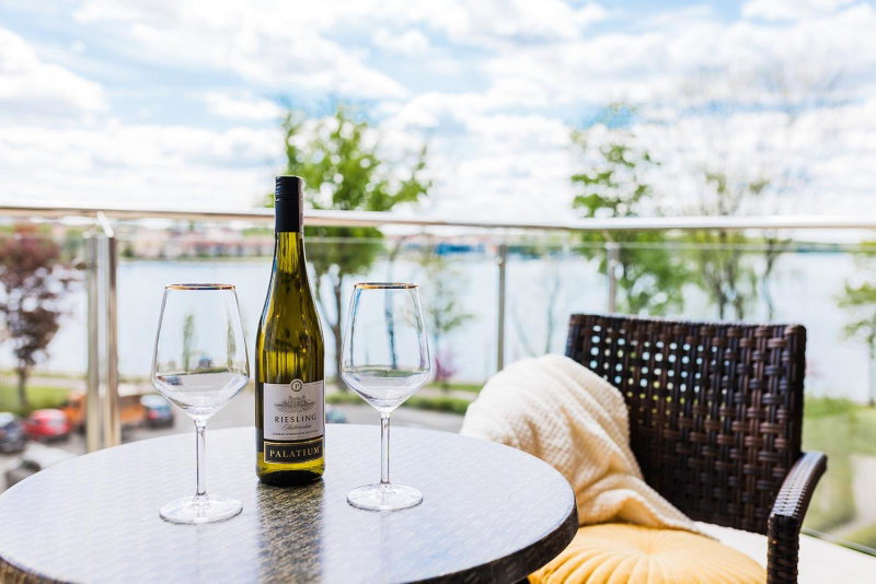 Willa Port Apartament Premium z widokiem na jezioro, Ostróda, Poland