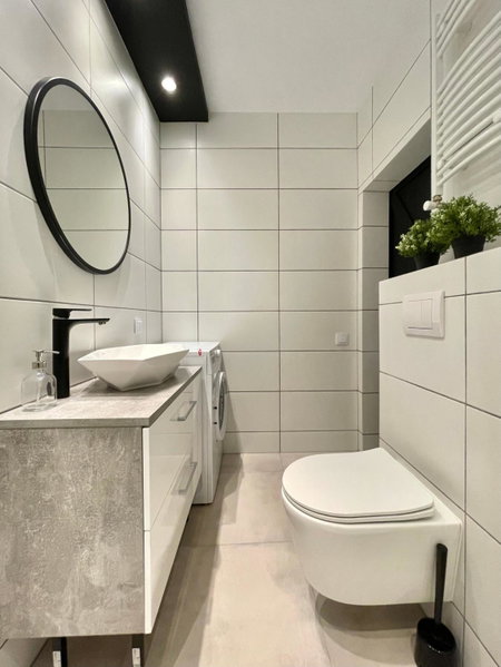 Copernicus Street Apartment - Broken Flowers, Toruń, Poland