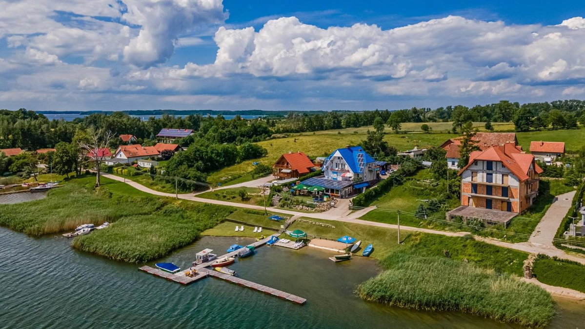Niebieska Tawerna, Poland