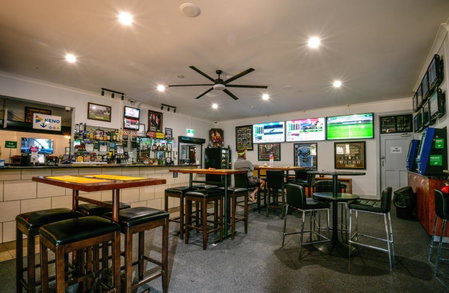 Broadway Hotel, Parkes, Australia