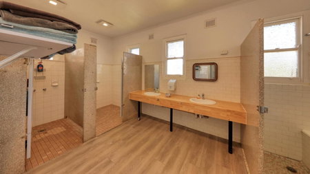 Broadway Hotel, Parkes, Australia
