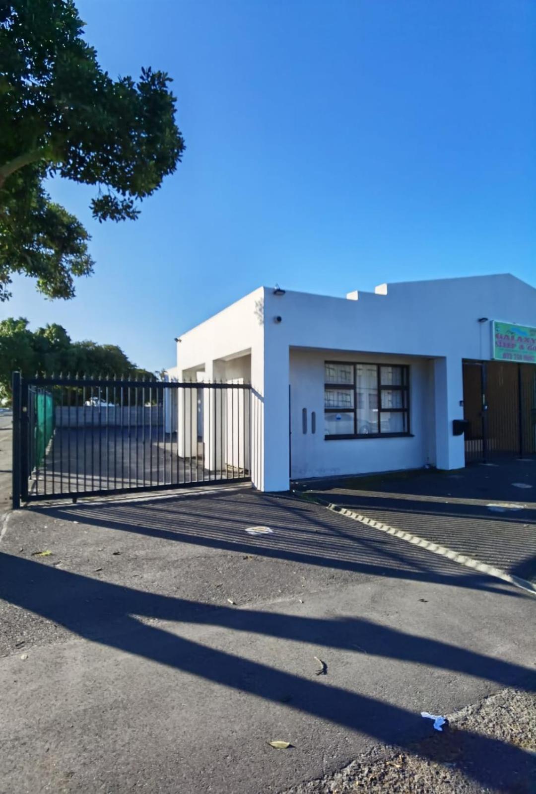 Hotel · Galaxy Sleep And Go Rooms Goodwood, Cape Town