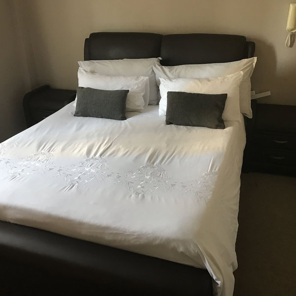 First Divine Suites - Hydro Park, Sandton, South Africa