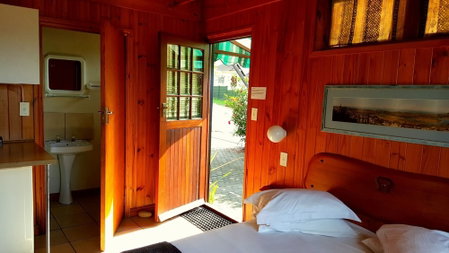 Lakeside Knysna Accomodation, Knysna, South Africa