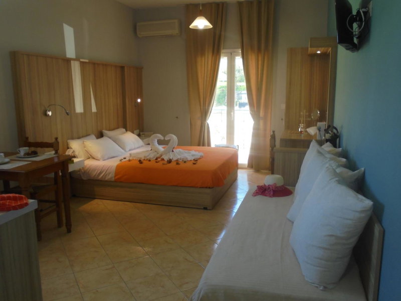 Ourania Studios, Sami, Greece
