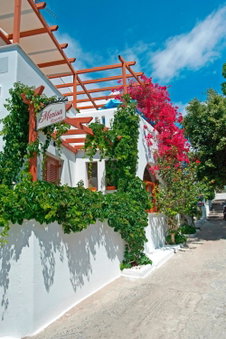 Marisa Rooms, Parikia, Greece