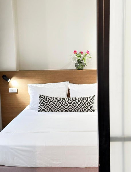 Oiko Mini Suites, Ermoupoli, Greece