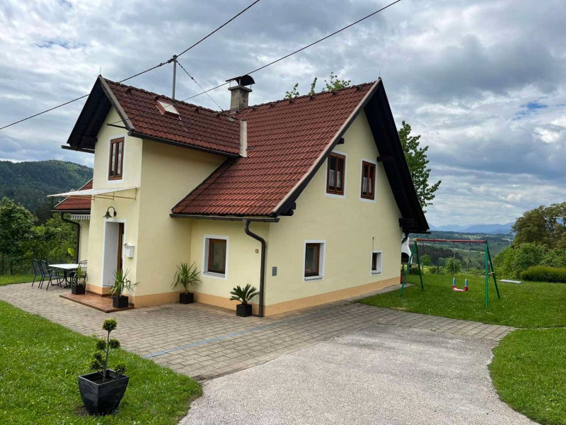 Charmantes Ferienhaus in bester Lage, Keutschach am See, Austria