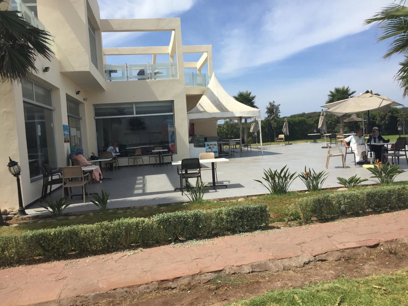 Grand appart luxueux au RDC vue piscine au complexe savannah beach que pour famille, Sidi Rahal, Morocco