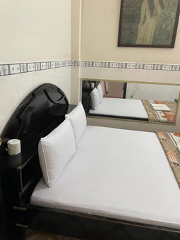 Quỳnh Hoa Hotel, Ho Chi Minh City, Vietnam
