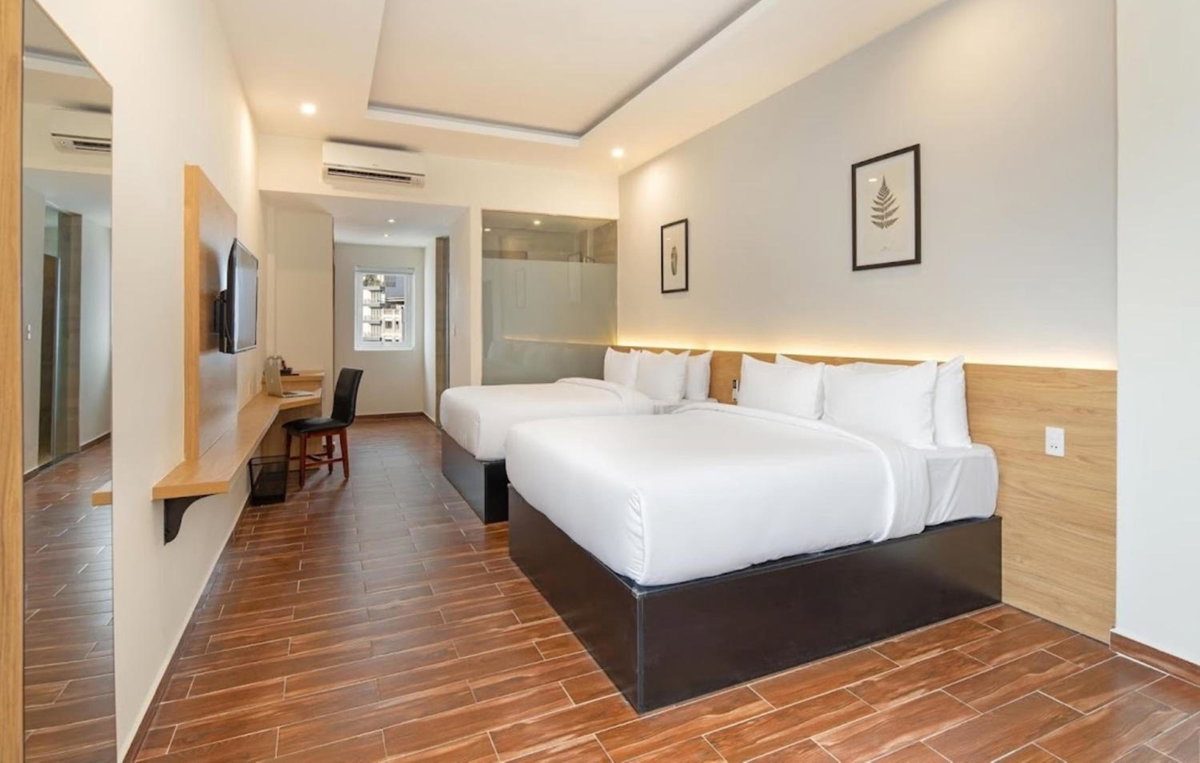 Hotel Happy Here, Vietnam