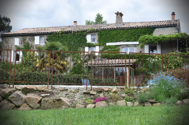 Ombre Bleue Du Figuier, Ailhon, Ailhon, France