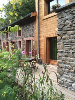 Les Sittelles de Bamboche, Saint-Symphorien-sur-Coise, France