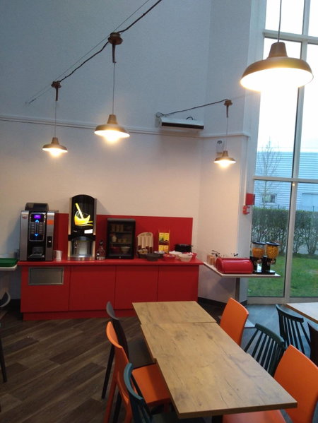 Hotel F1 Maurepas, Maurepas, France