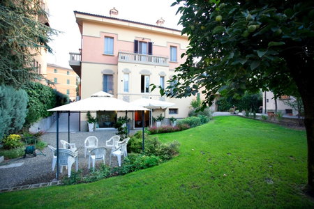 Casa Munay, Bologna, Italy