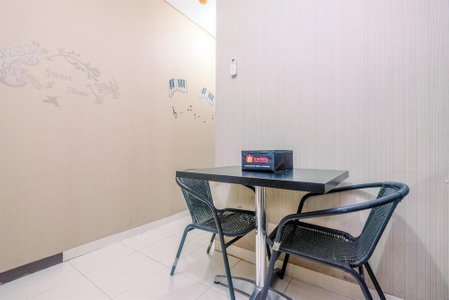 Good Choice Studio Nifarro Park Apartment, Jakarta, Indonesia