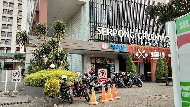 Homey And Simple Studio At Serpong Greenview Apartment, South Tangerang, Indonesia