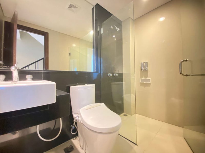 Fabulous 2Br Loft Apartment With Private Bathub At El Royale, Bandung, Indonesia