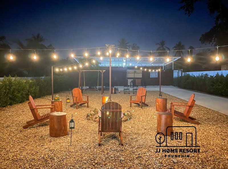 Jj Home Resort, Phunphin, Thailand
