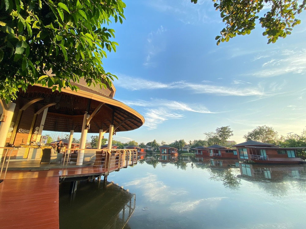 Boathouse Boutique Riverside, Thailand