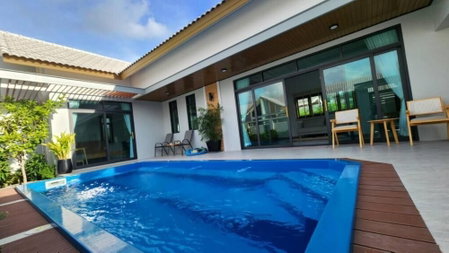 Songmee Pool Villa Nikompattana, Rayong, Thailand