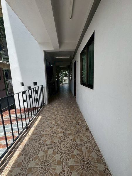 Sukhum Suvarnabhumi Airport Guest House, Bangkok, Thailand