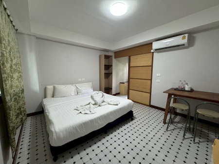 Sukhum Suvarnabhumi Airport Guest House, Bangkok, Thailand