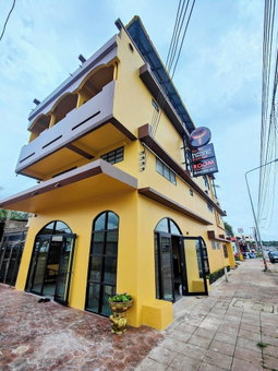 Phoenix Room, Chumphon, Thailand