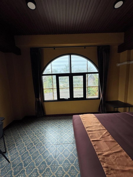 Phoenix Room, Chumphon, Thailand