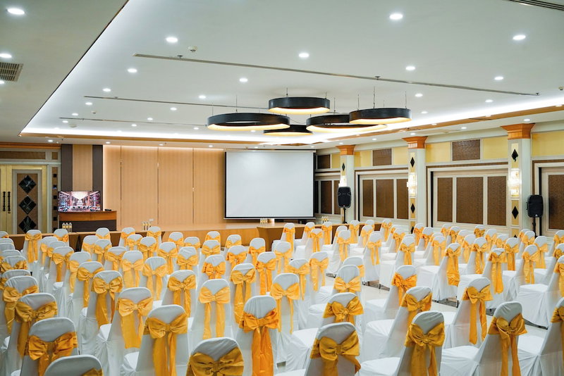 Golden Empire Suvarnabhumi Hotel, Bang Phli, Thailand