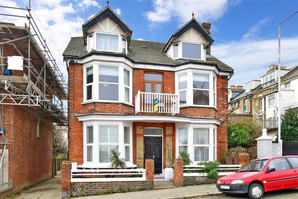 Seaside Apartment, United Kingdom