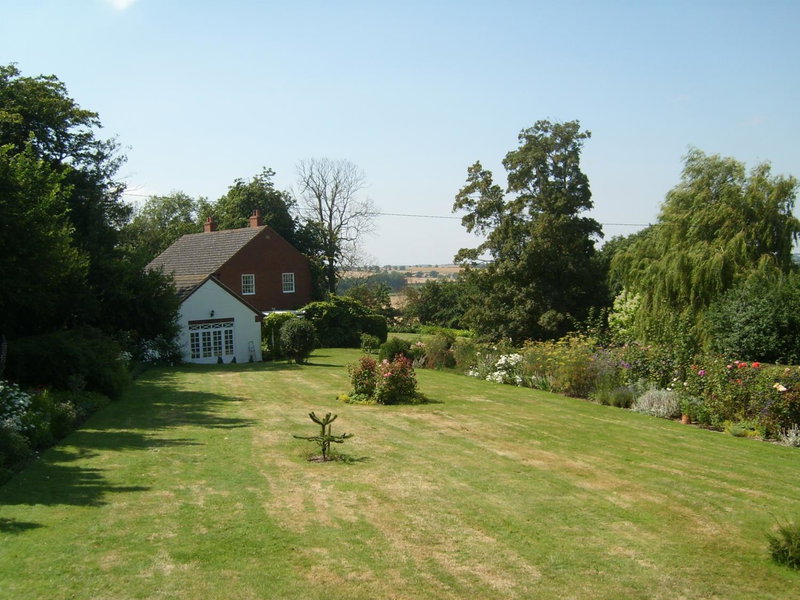 The Hall Farm Bed And Breakfast, Tilbrook, United Kingdom