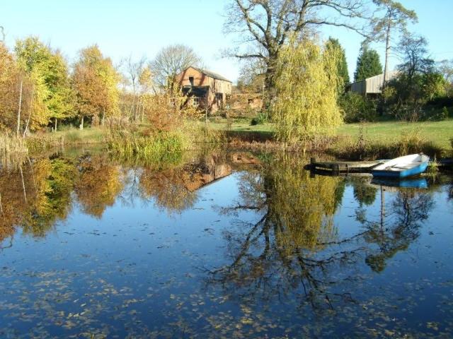 The Hall Farm Bed And Breakfast, Tilbrook, United Kingdom