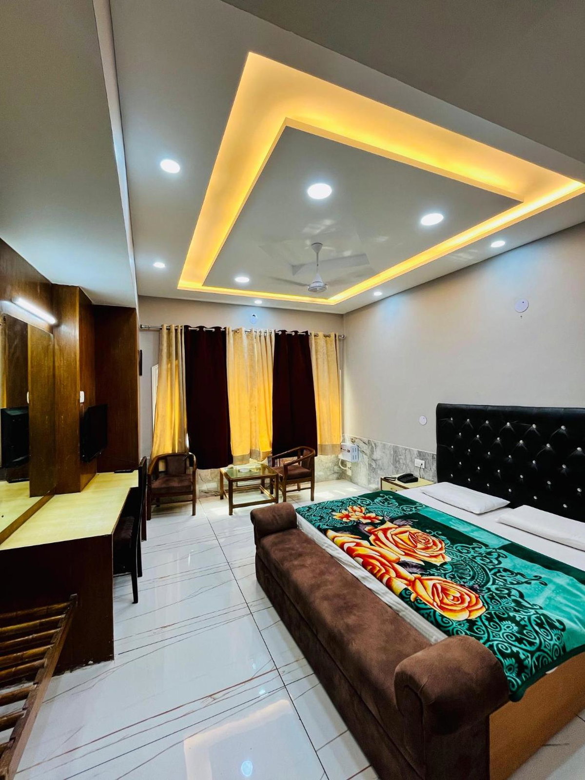 Hotel Park Hills, India